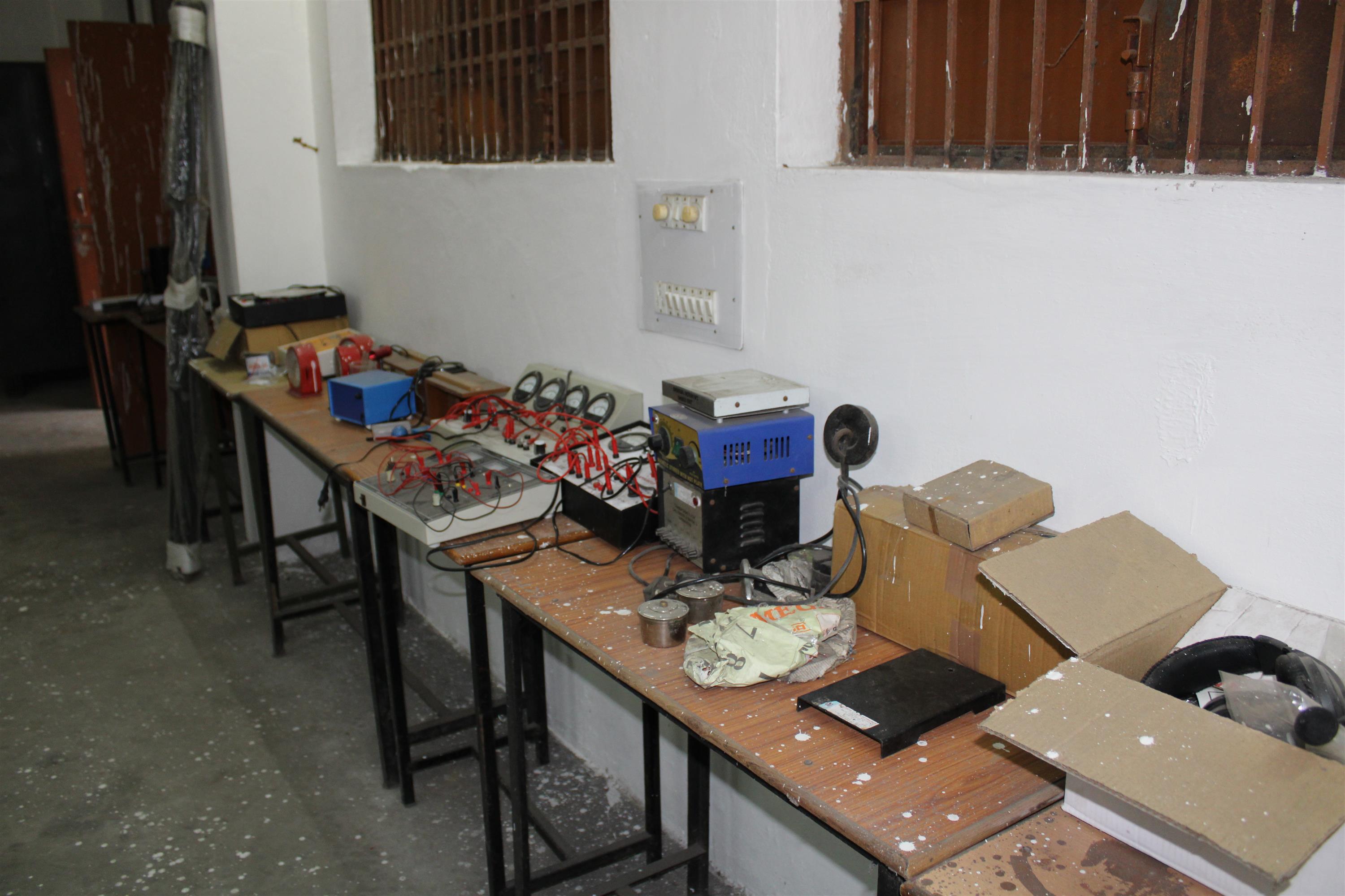 PHYSICS LAB